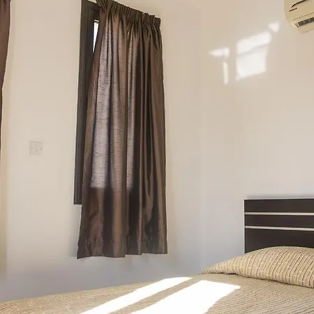 Дом отдыха House In Livadia 22a